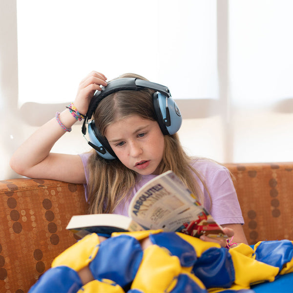 Tips to Help Struggling Readers with Sensory Tools