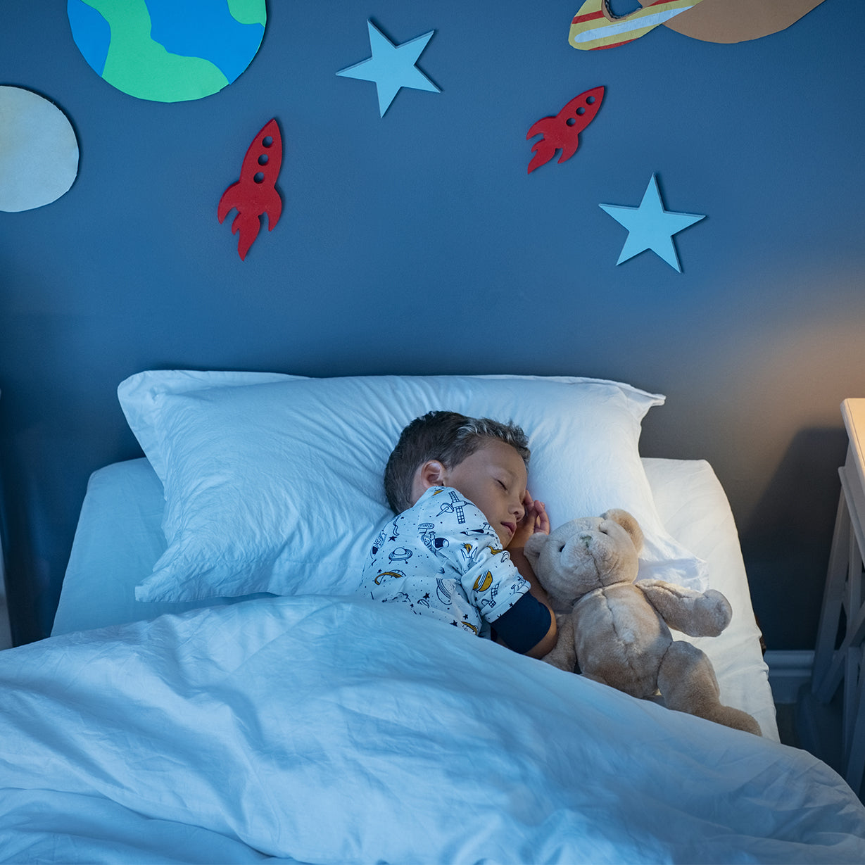 How to Establish a Healthy Sleep Routine | Fun & Function