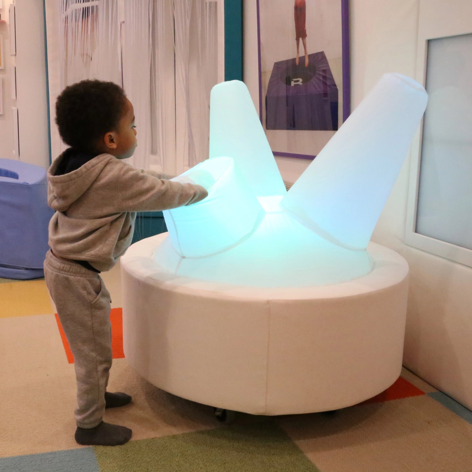 Child playing with the Musii-Musical Inflatable