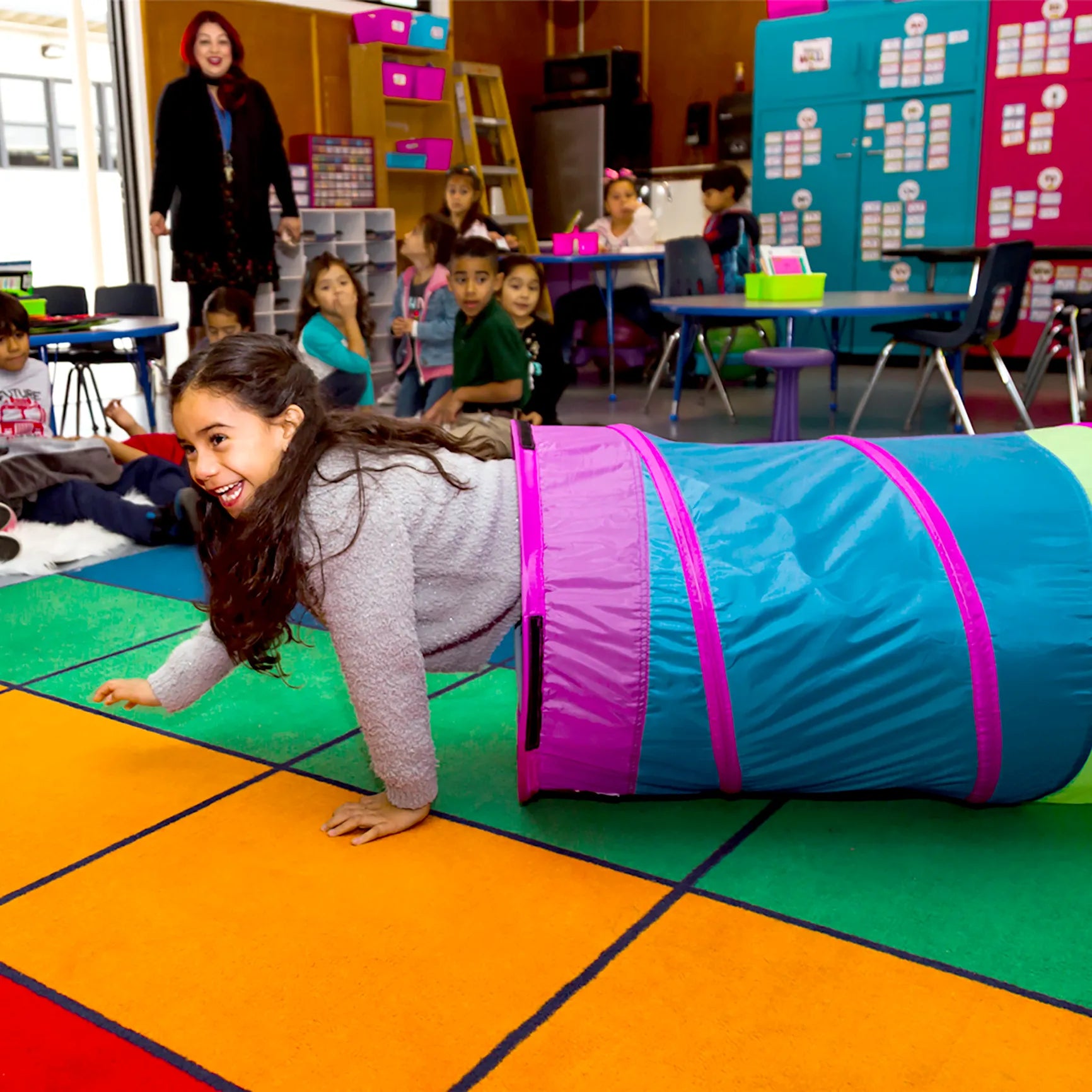 Peek-a-Boo I See You 6FT Tunnel
