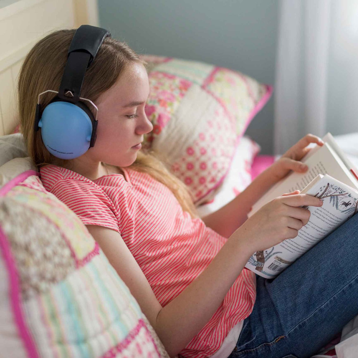 Noise Reduction Headphones - Blue