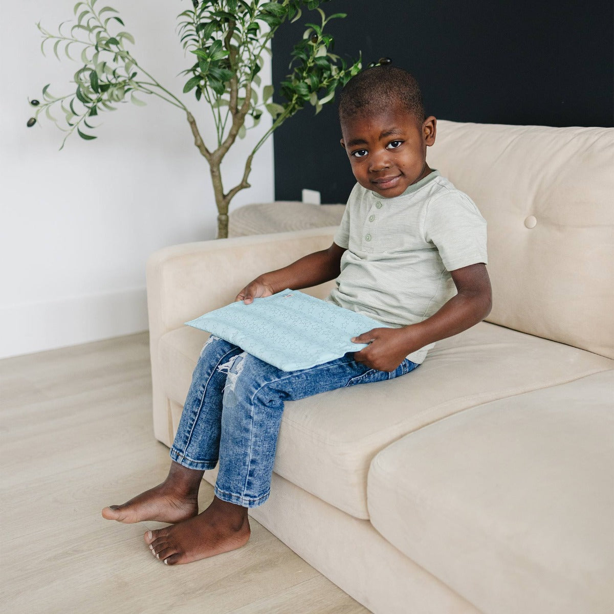 Wipe Clean! Weighted Lap Pads