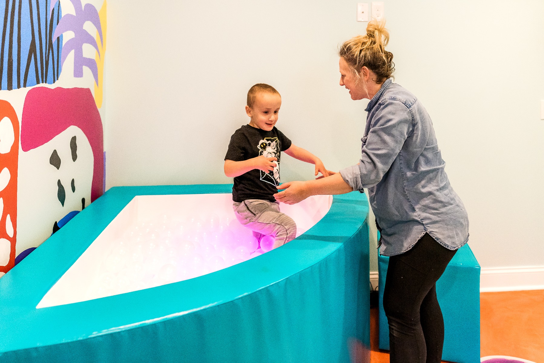 Fun_and_Function_Sensory_Room_Alison_Nicole_Photography_Session-76